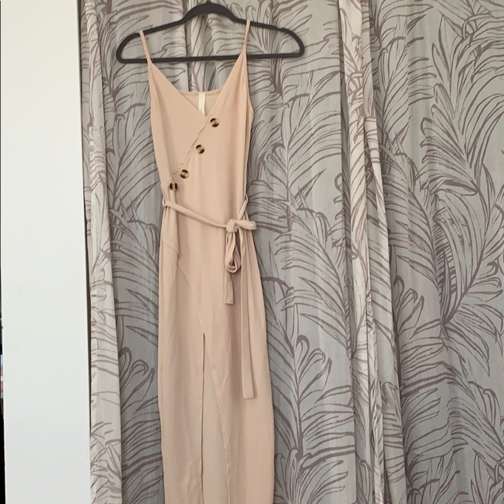 NWOT.   Ribbed high slit midi